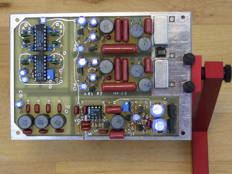 KK7B R2 receiver, top side