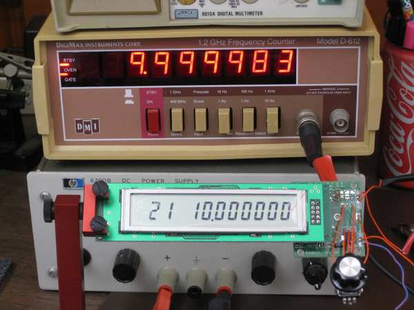 Si570 signal source and frequency counter, showing 17 Hz difference at 10 MHz